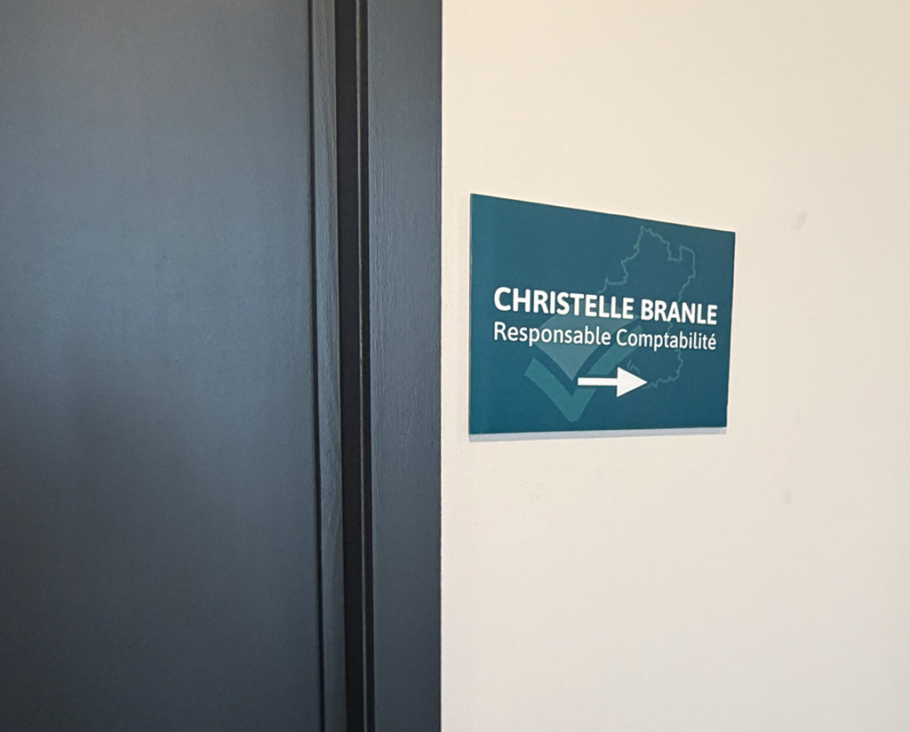 plaque-signalétique-bureaux-médecin-libramont-01